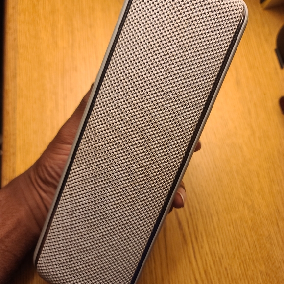 SONY Extra Bass SRS-XB32 | Portable Bluetooth Speaker | Silver | Dustproof - Picture 5 of 11